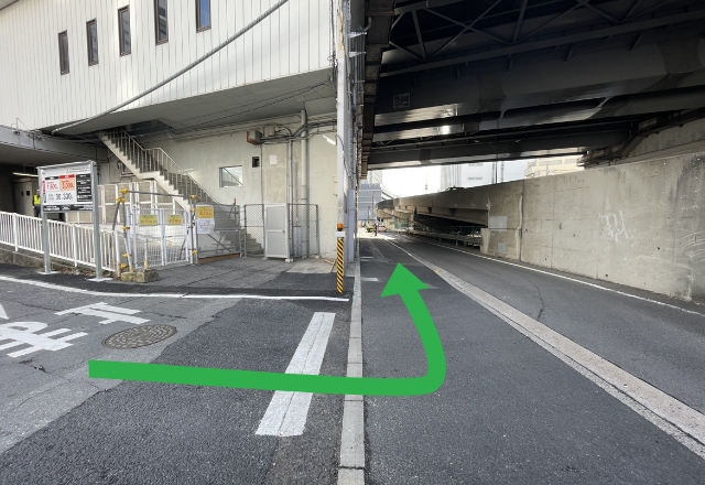 JR広島駅北口駐車場出口1